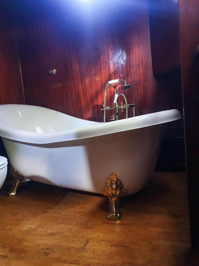 Bateau Peniche Lille - Euratechnologie Apartment ภายนอก รูปภาพ
